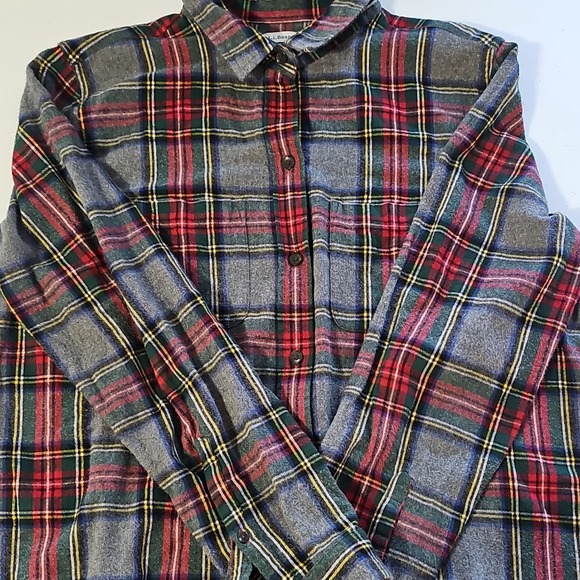 L.L. Bean Other - L.L. Bean Men's Relaxed Fit Plaid Flannel Button-Up Shirt Gray Red Green Large